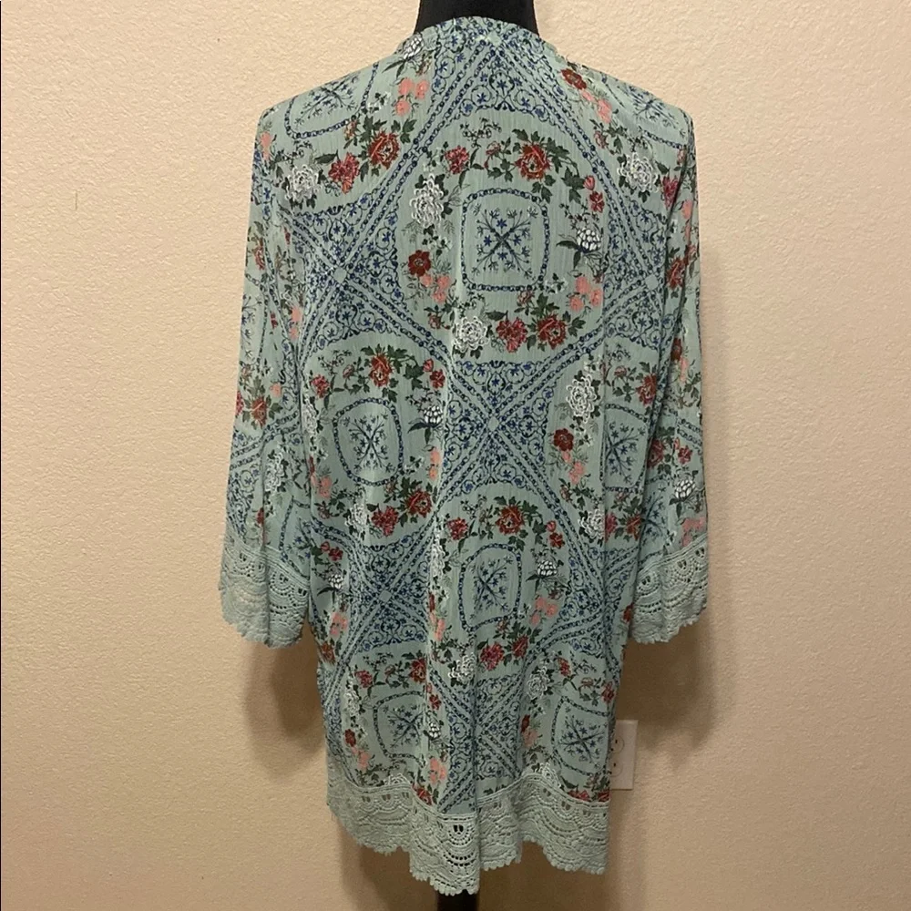 Elegant Floral Kimono Cardigan StichFix - Picture 3 of 8